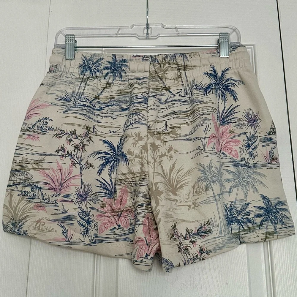 GAP Factory Women’s Tropical Print Shorts - Picture 6 of 6